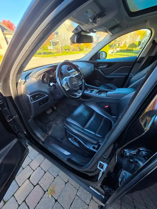 Jaguar F-Pace 2018 photo 3
