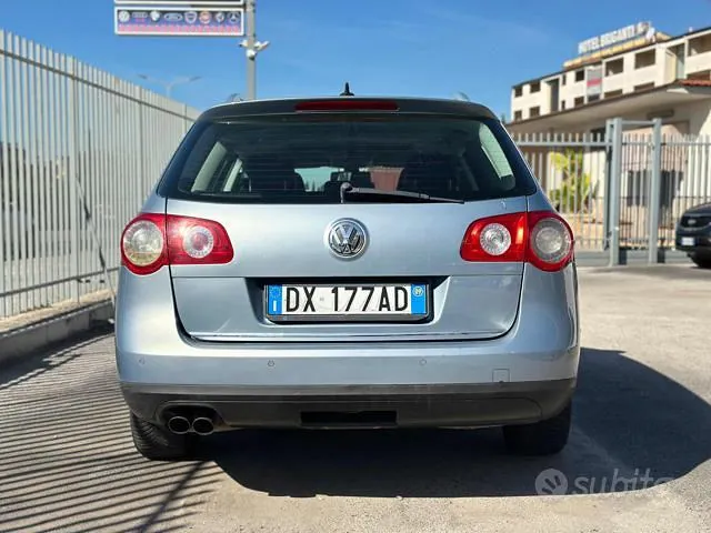 Volkswagen Passat 2009 photo 5