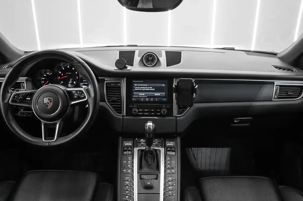 Porsche Macan 2018 photo 2