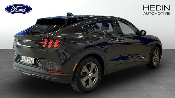 Ford Mustang Mach-E 2022 photo 2