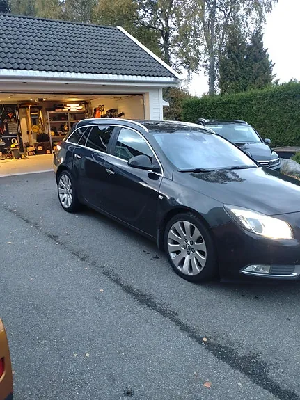 Opel Insignia 2010 photo 2