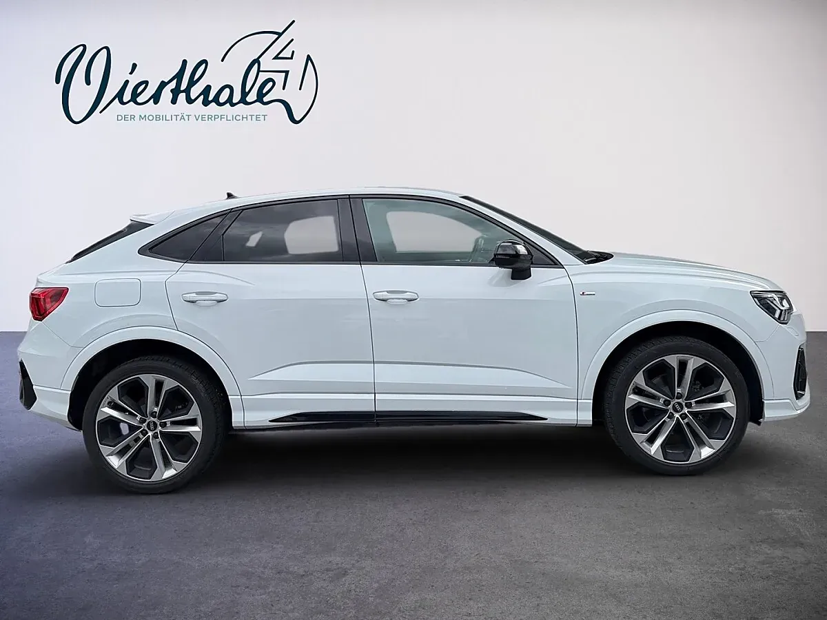 Audi Q3 2021 photo 3