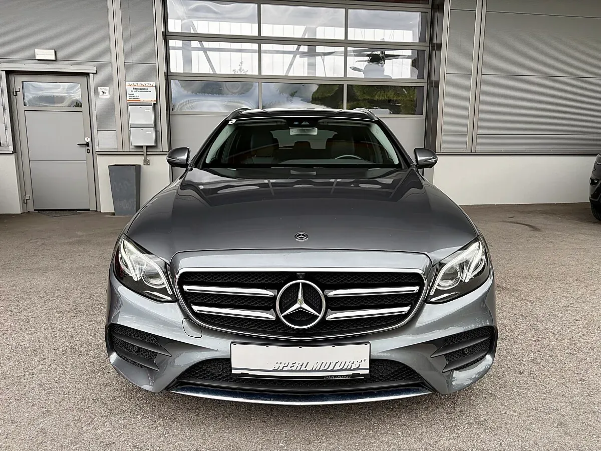 Mercedes-Benz E-Class 2019 photo 2