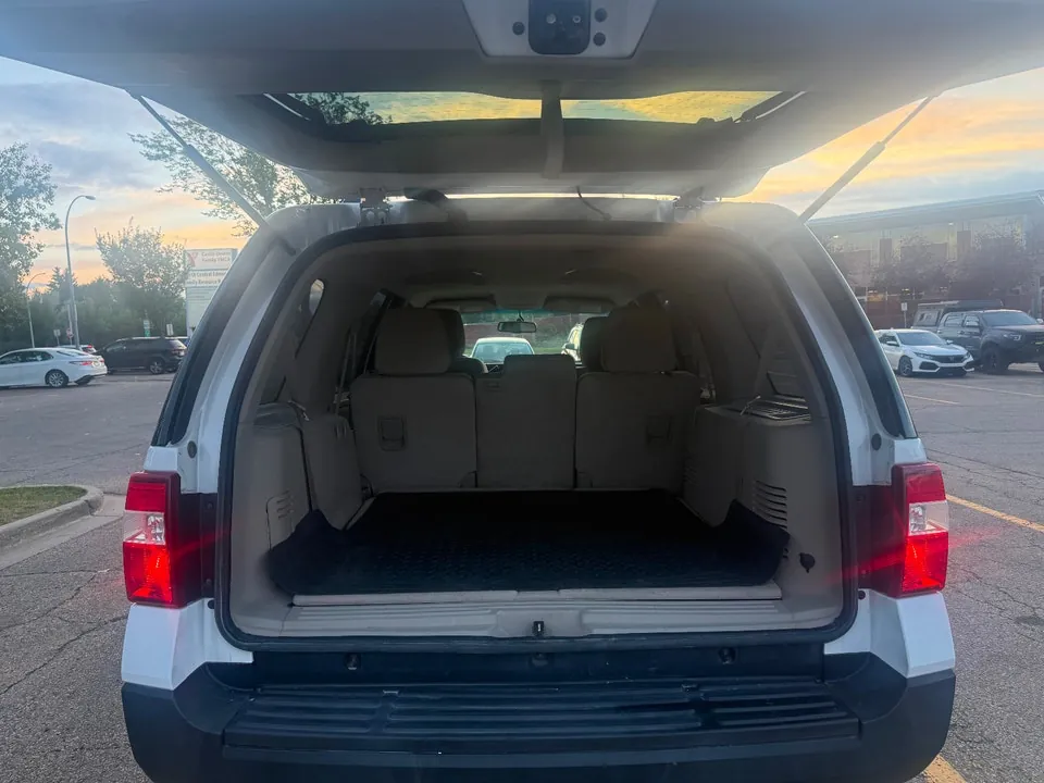 Ford Expedition 2012 photo 3