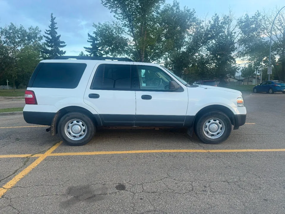 Ford Expedition 2012 photo 5