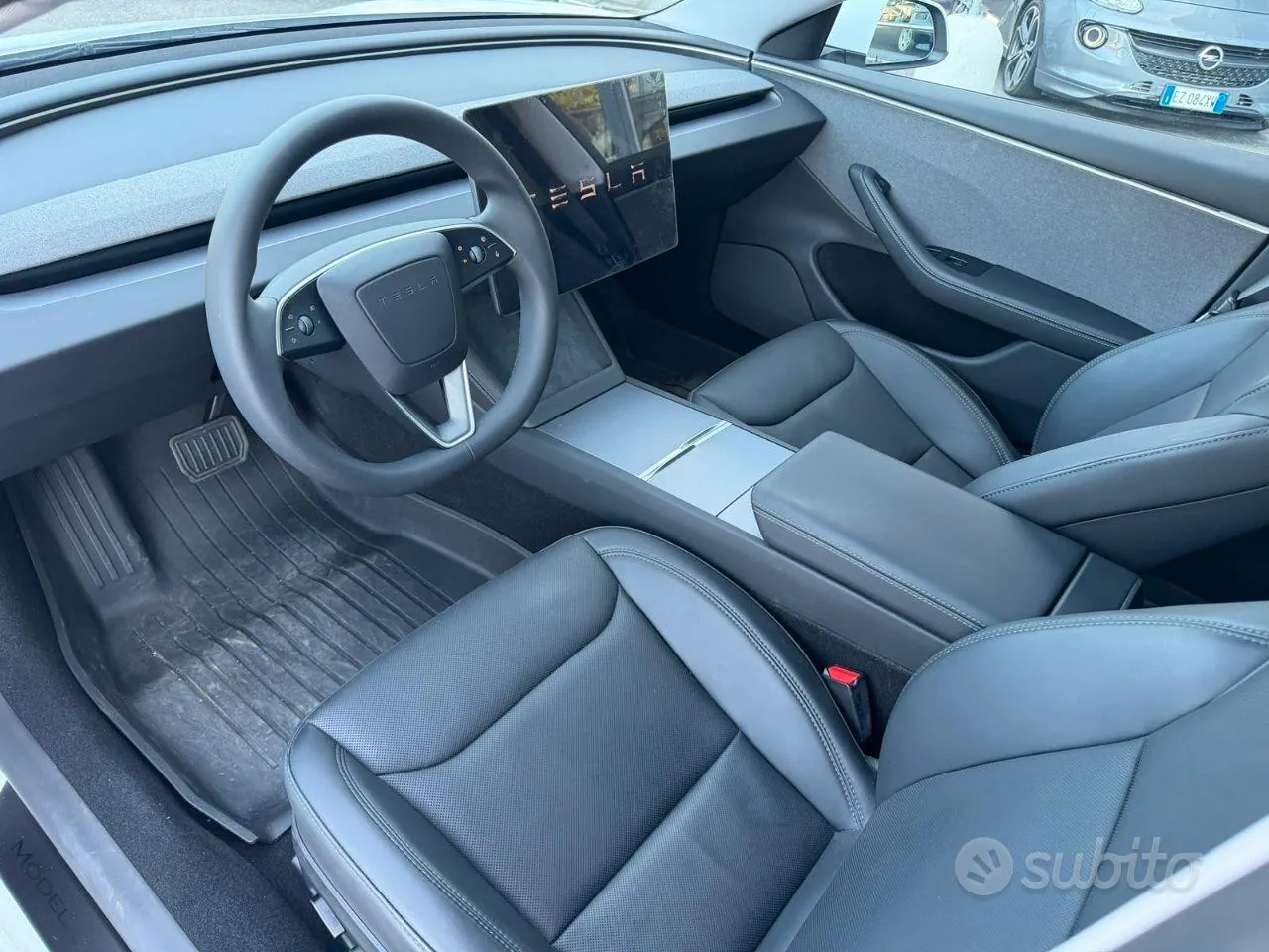 Tesla Model 3 2025 photo 3