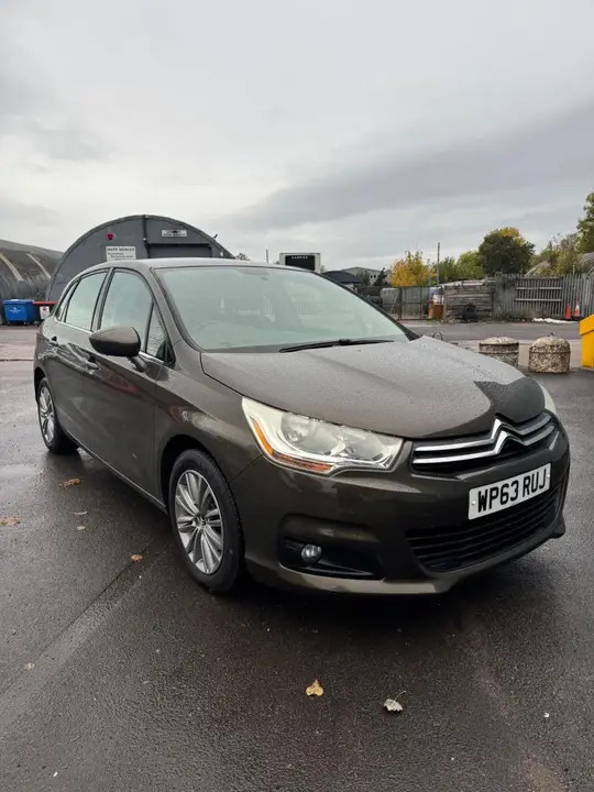 Citroen C4 2013 photo 2