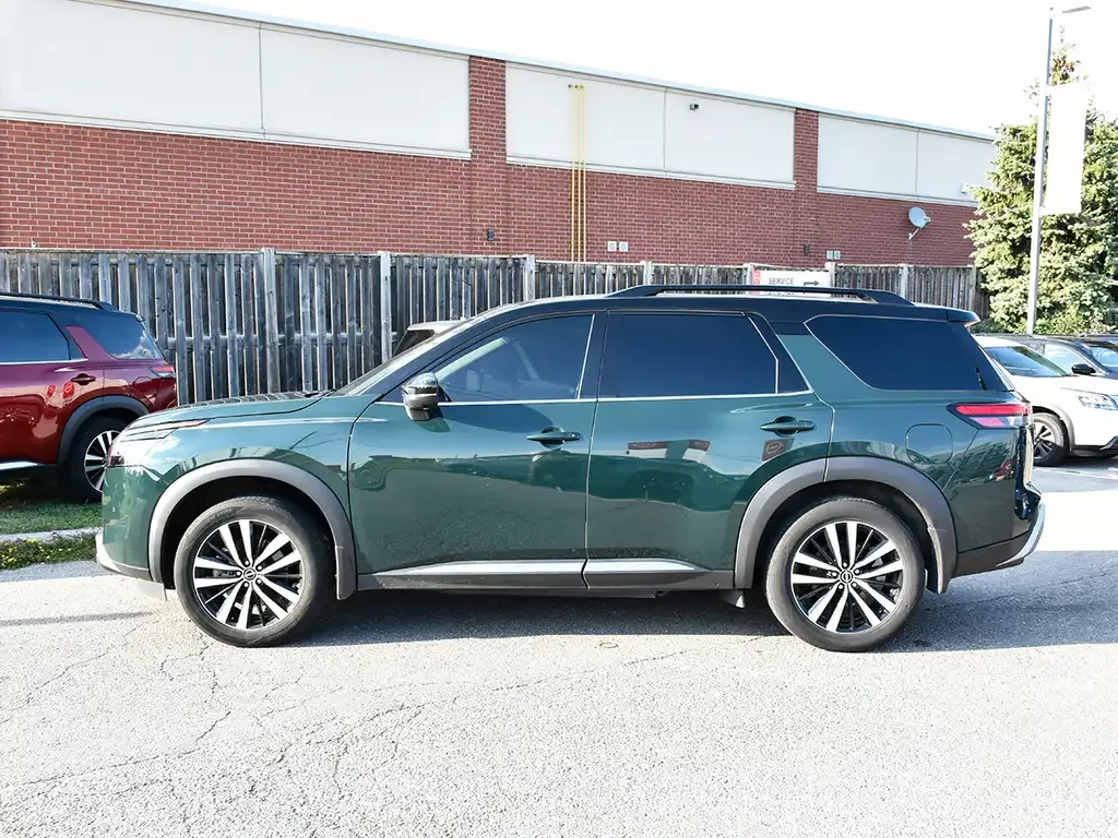 Nissan Pathfinder 2024 photo 3