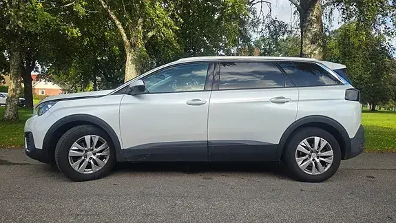Peugeot 5008 2019 photo 5