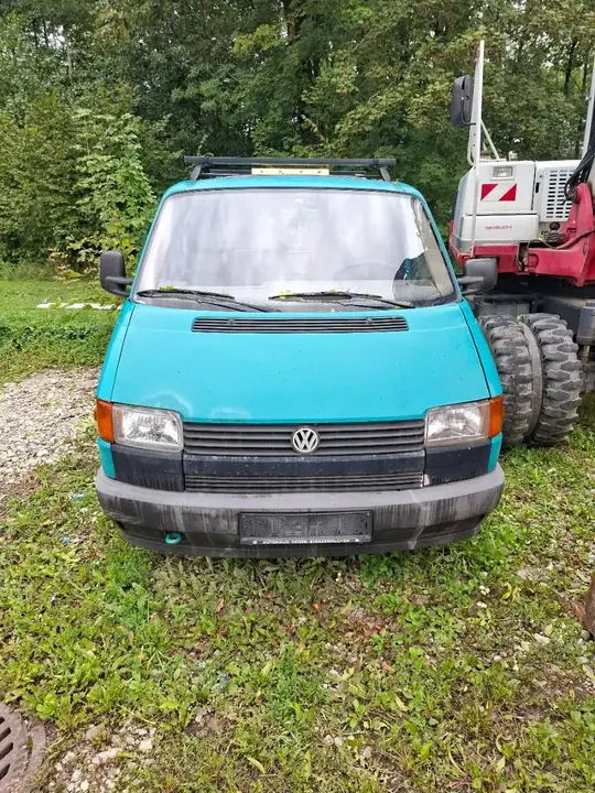 Volkswagen T4 1995 photo 2