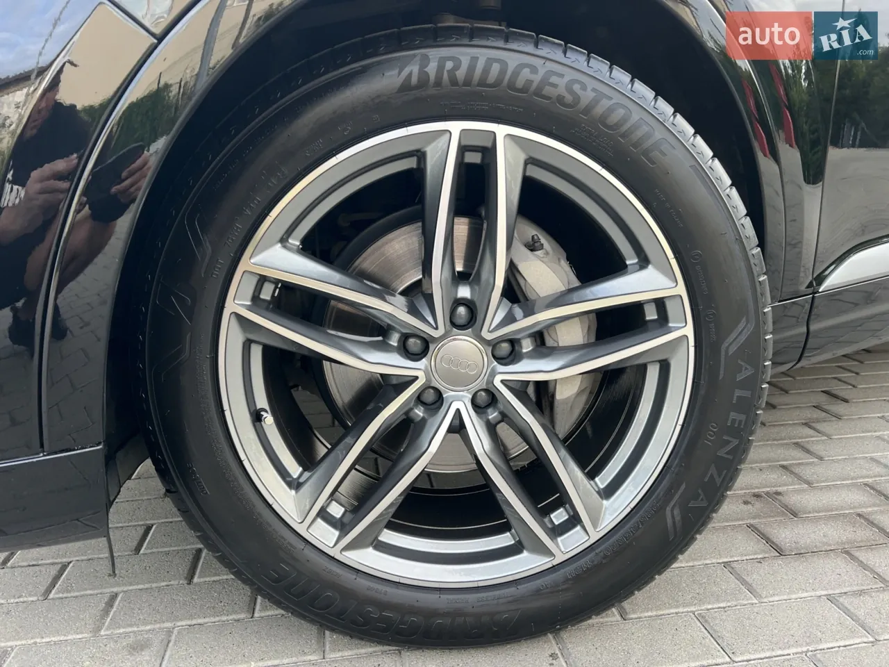Audi Q7 2016 photo 2