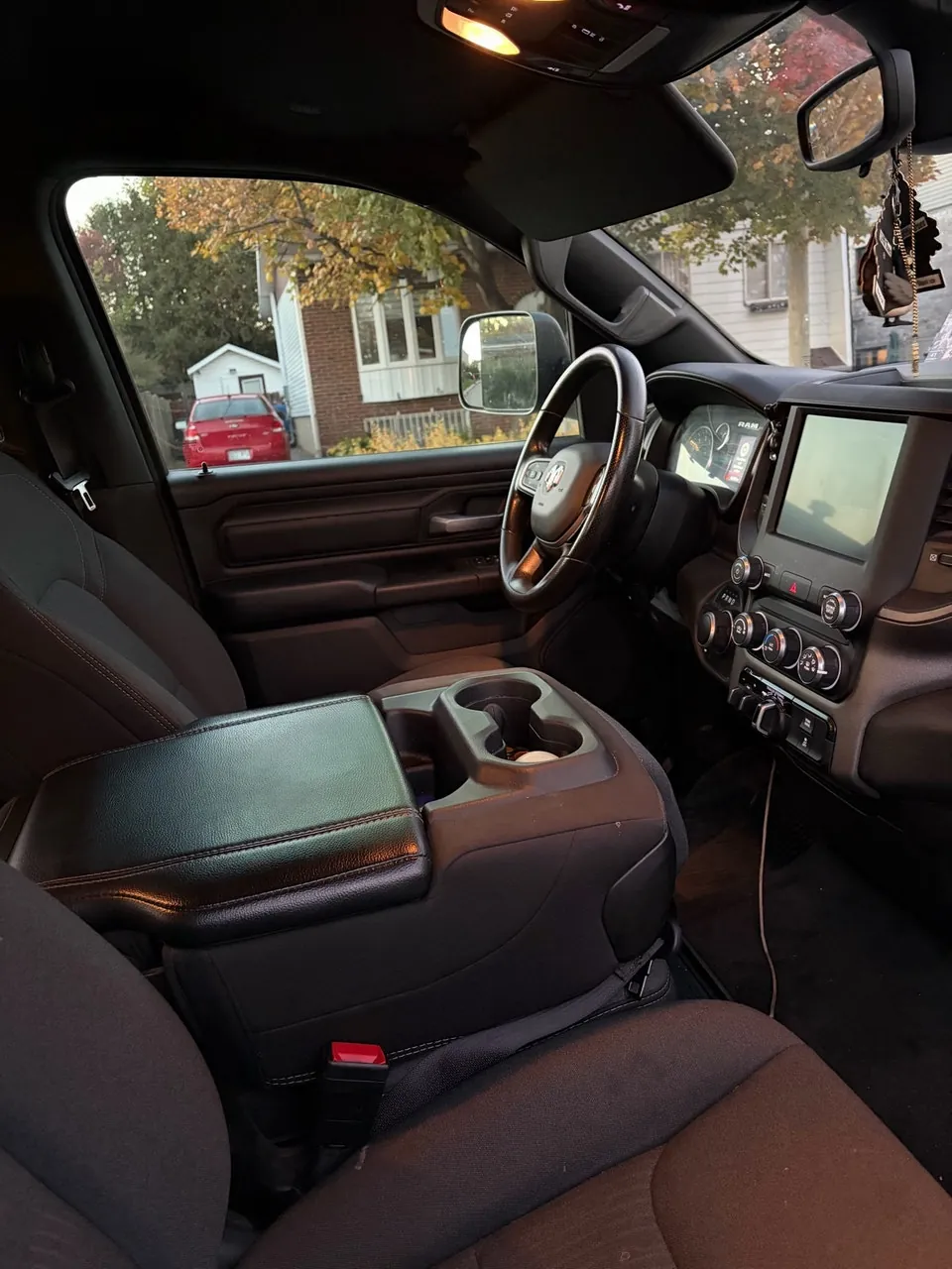Dodge Ram 1500 2023 photo 2