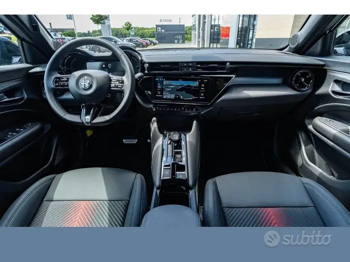 Alfa Romeo Junior 2026 photo 4