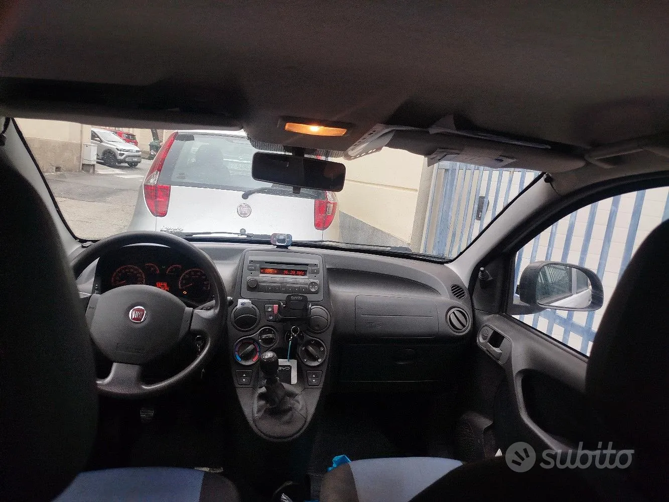 Fiat Panda 2011 photo 4