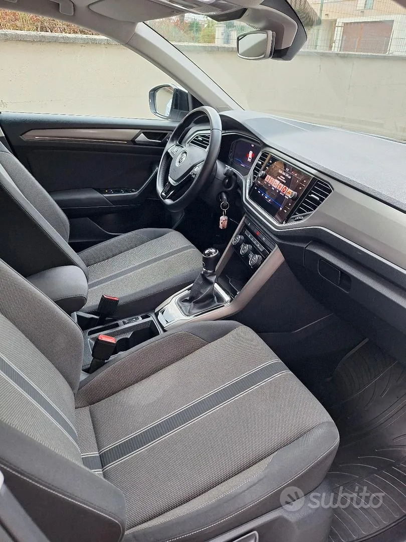 Volkswagen T-Roc 2020 photo 5