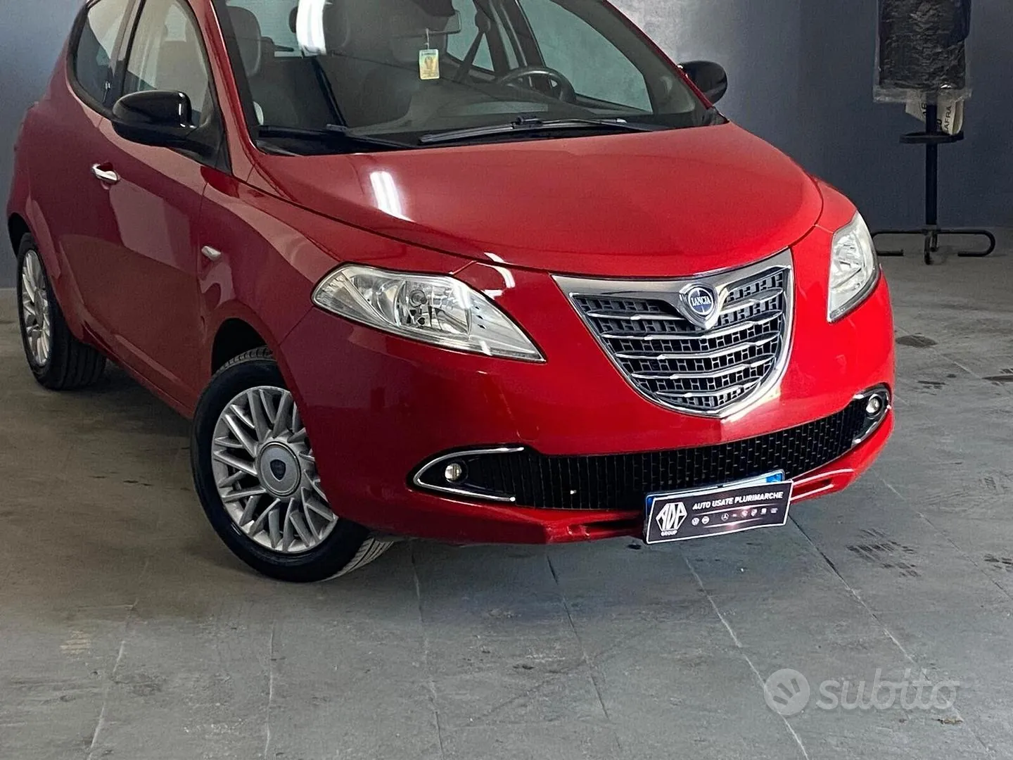 Lancia Ypsilon 2015 photo 2