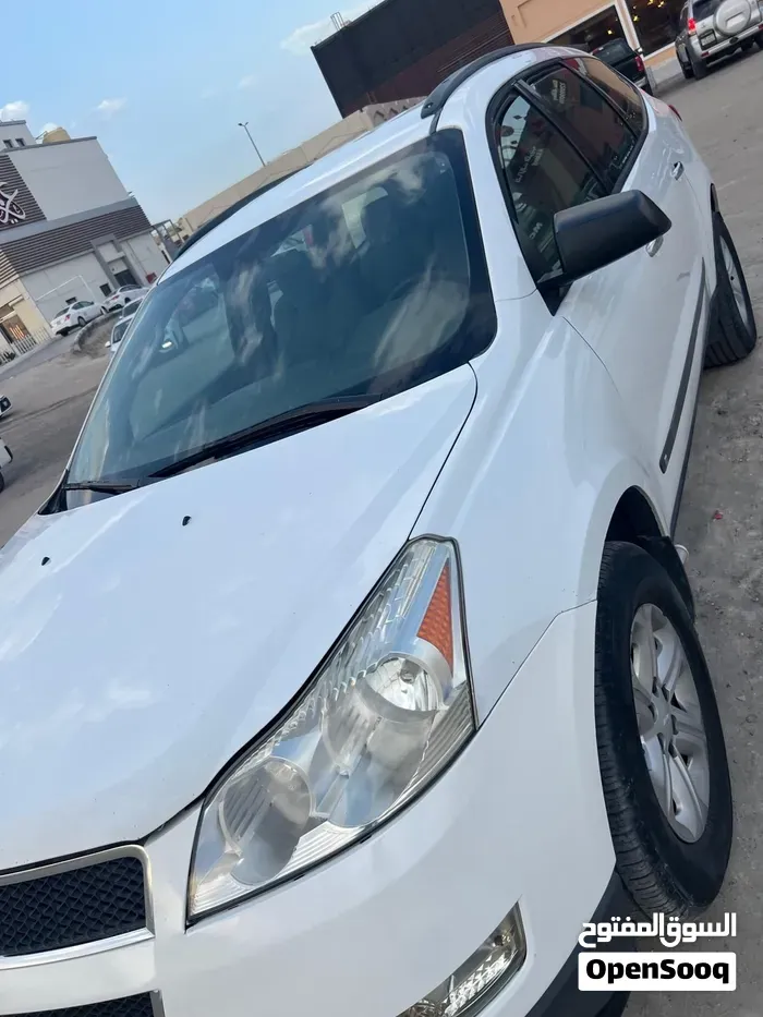 Chevrolet Traverse 2010 photo 3