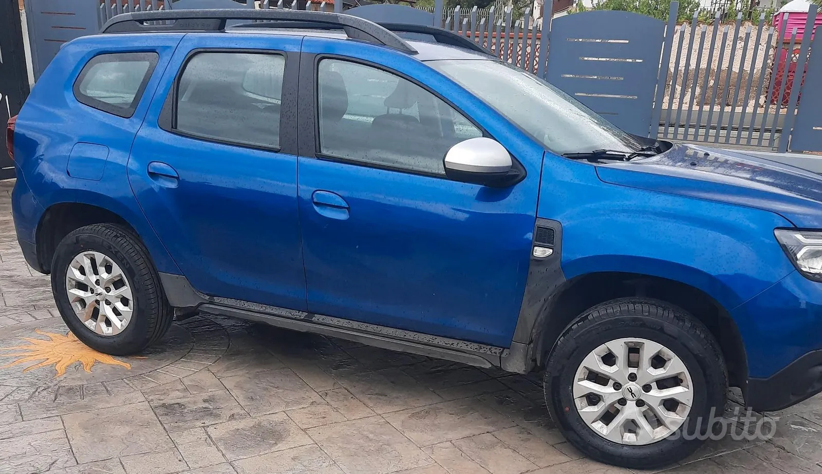 Dacia Duster 2023 photo 2
