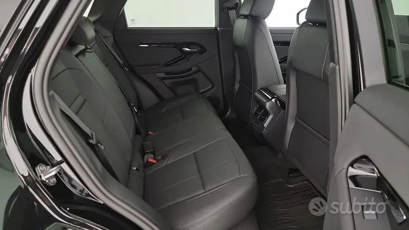 Land Rover Range Rover Evoque 2026 photo 5
