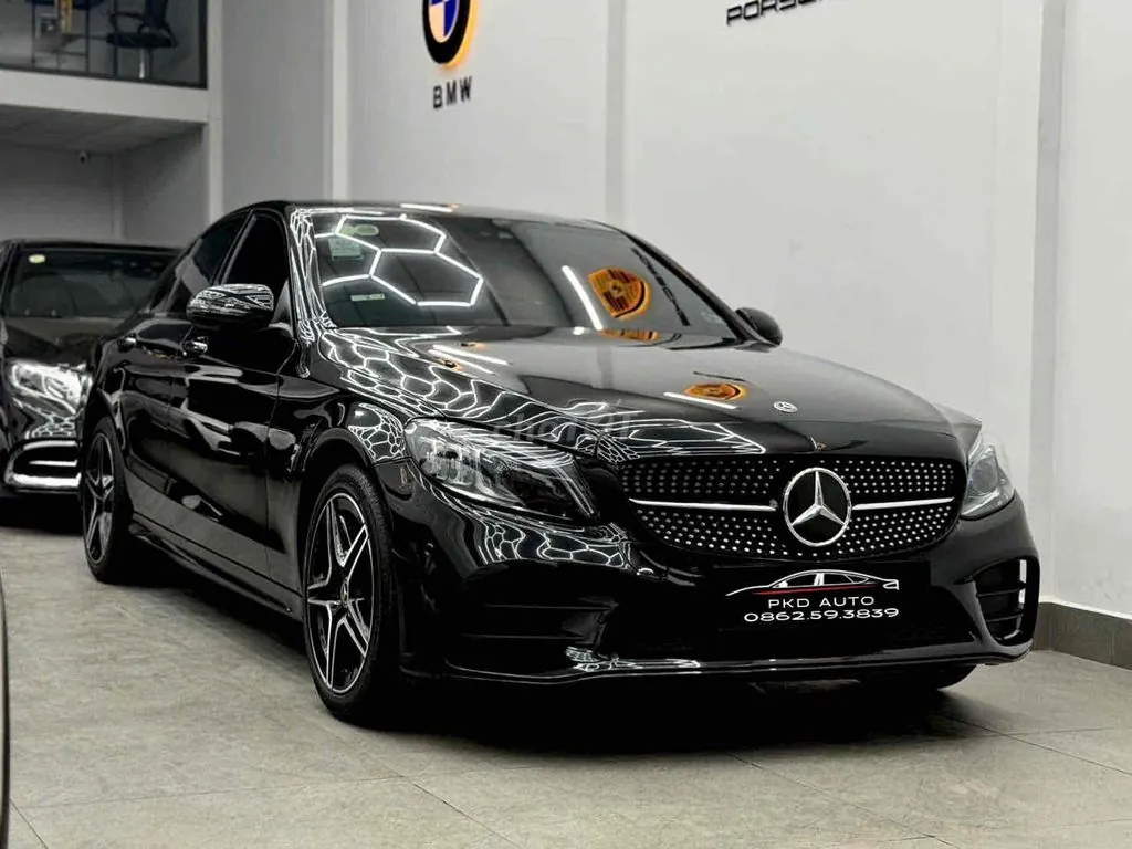 Mercedes-Benz C-Class 2020 photo 2