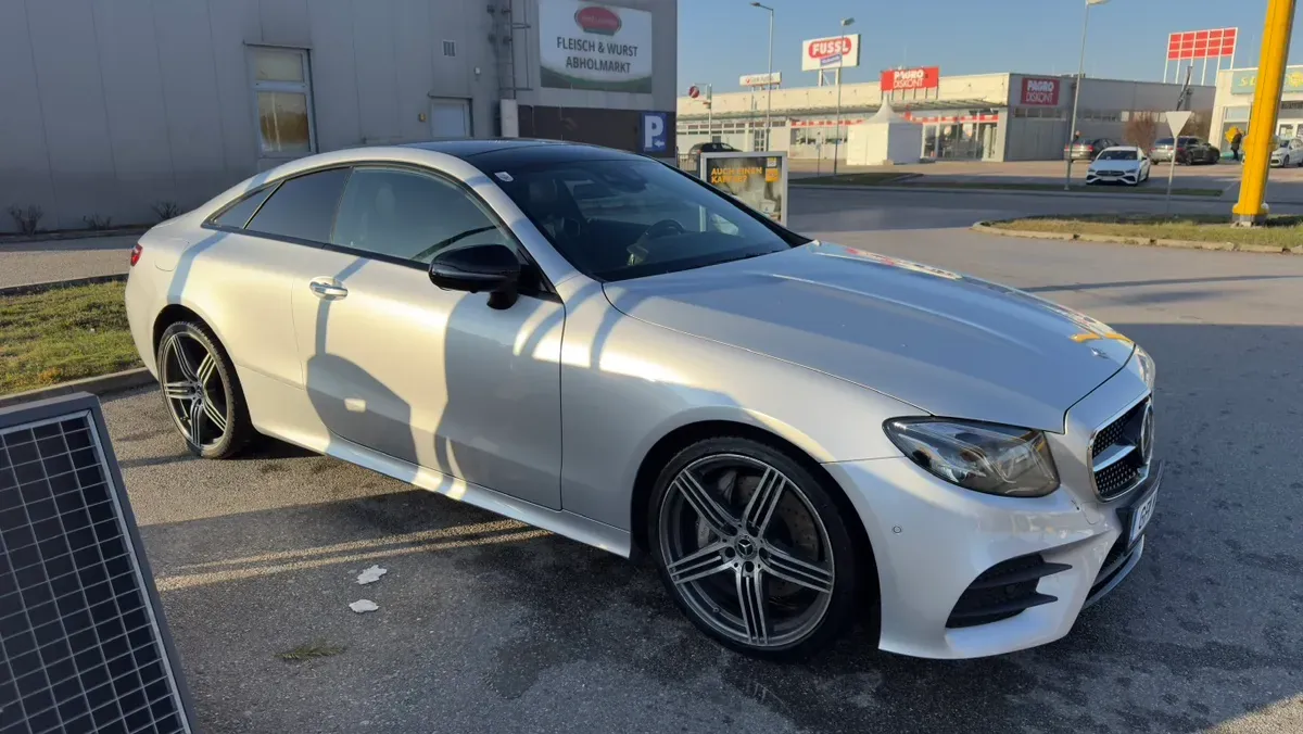 Mercedes-Benz E-Class 2018 photo 3