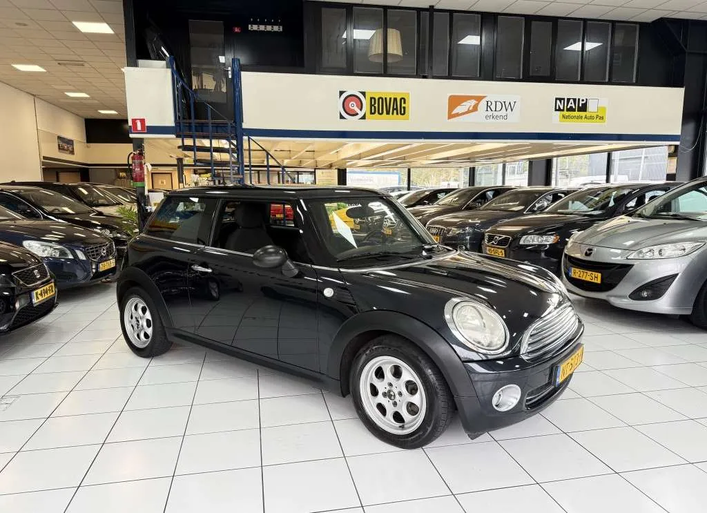 Mini One 2009 photo 3