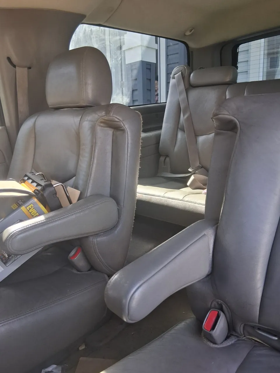 Chevrolet Suburban 2004 photo 5