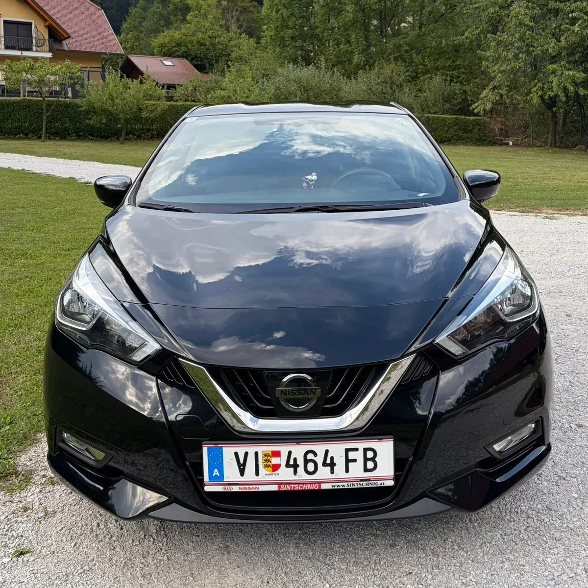 Nissan Micra 2019 photo 2