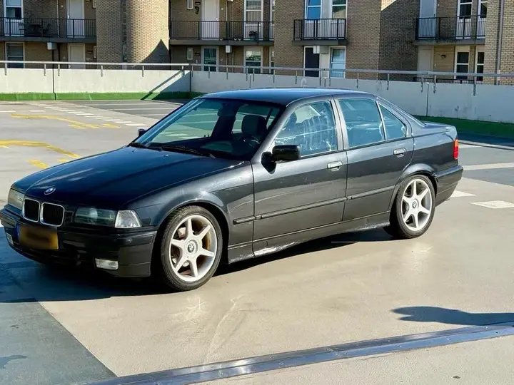 BMW E36