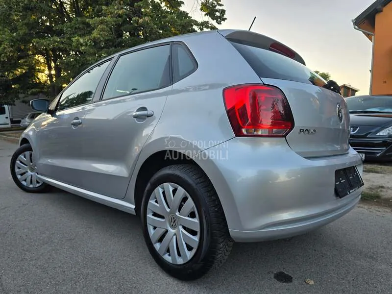 Volkswagen Polo 2009 photo 4