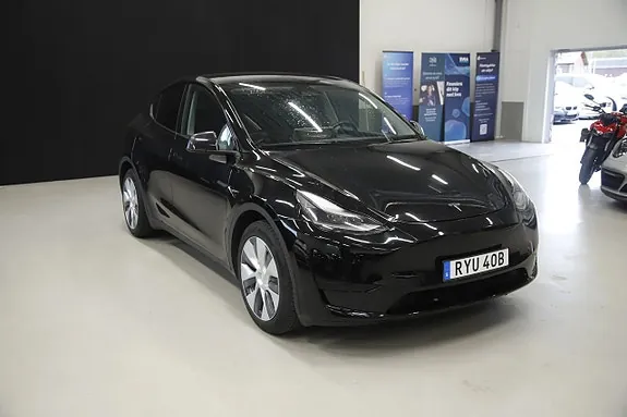 Tesla Model Y 2023 photo 5