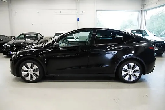 Tesla Model Y 2023 photo 3