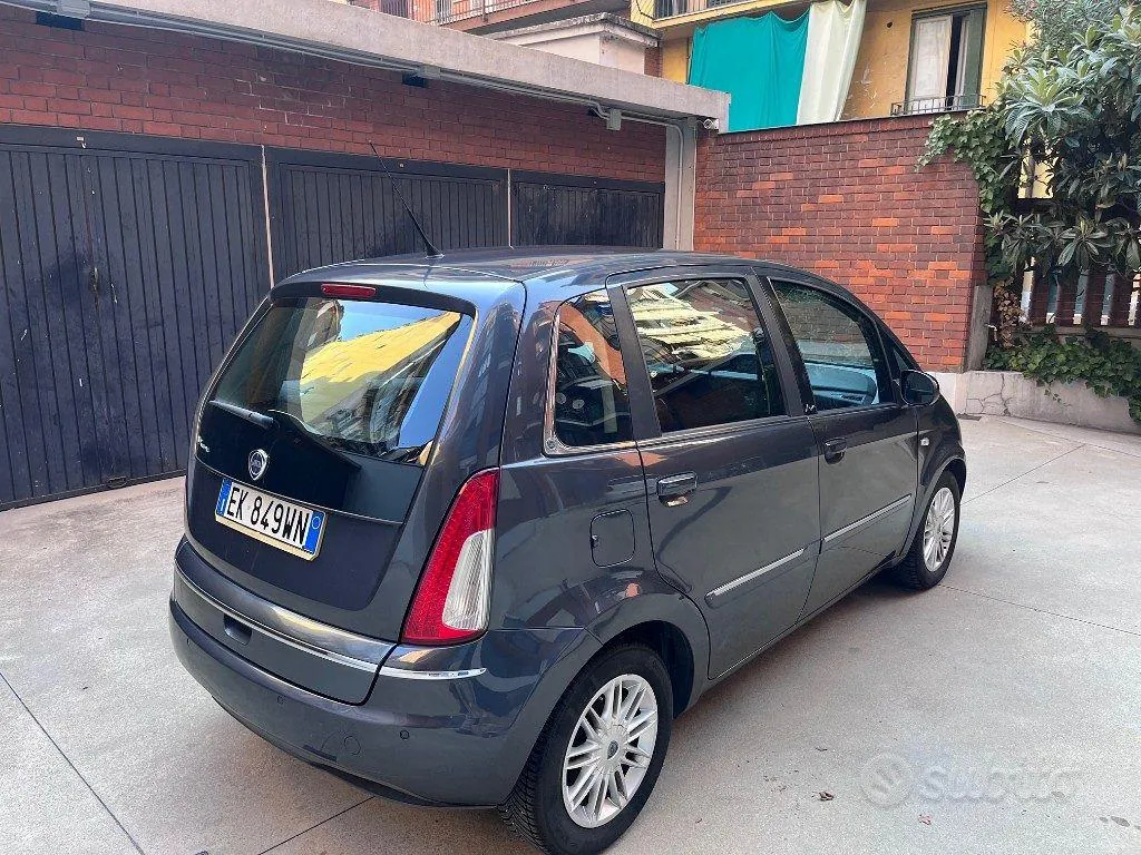 Lancia Musa 2011 photo 3