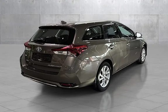 Toyota Auris 2016 photo 5