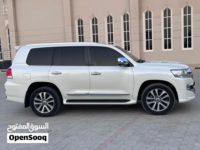 Toyota Land Cruiser 2019 photo 4
