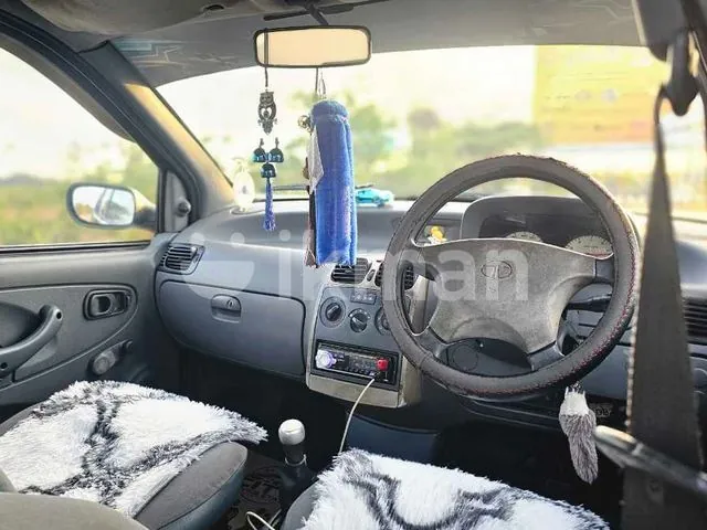 Tata Indica 2006 photo 4