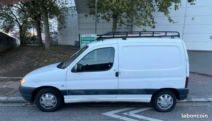 Citroen Berlingo 2001 photo 2