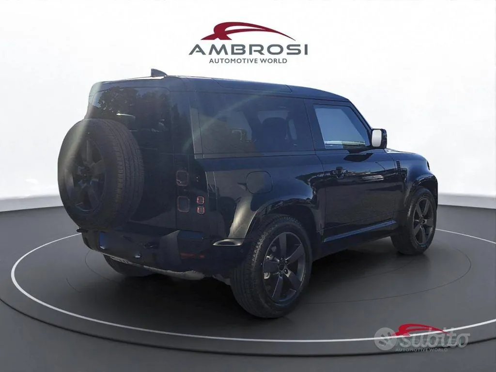 Land Rover Defender 2026 photo 3