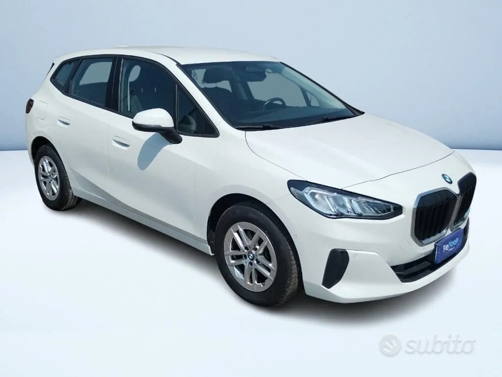 BMW 2 Series 2023 photo 3