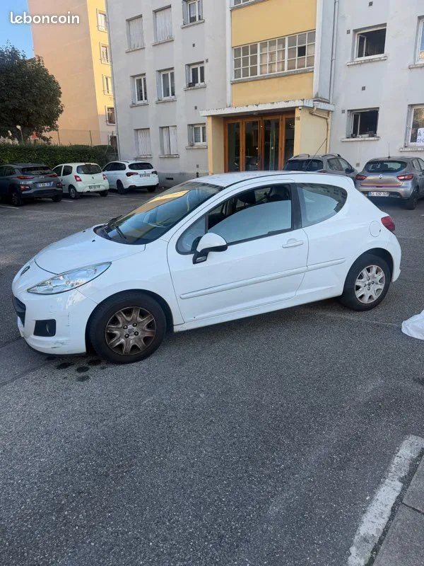 Peugeot 207