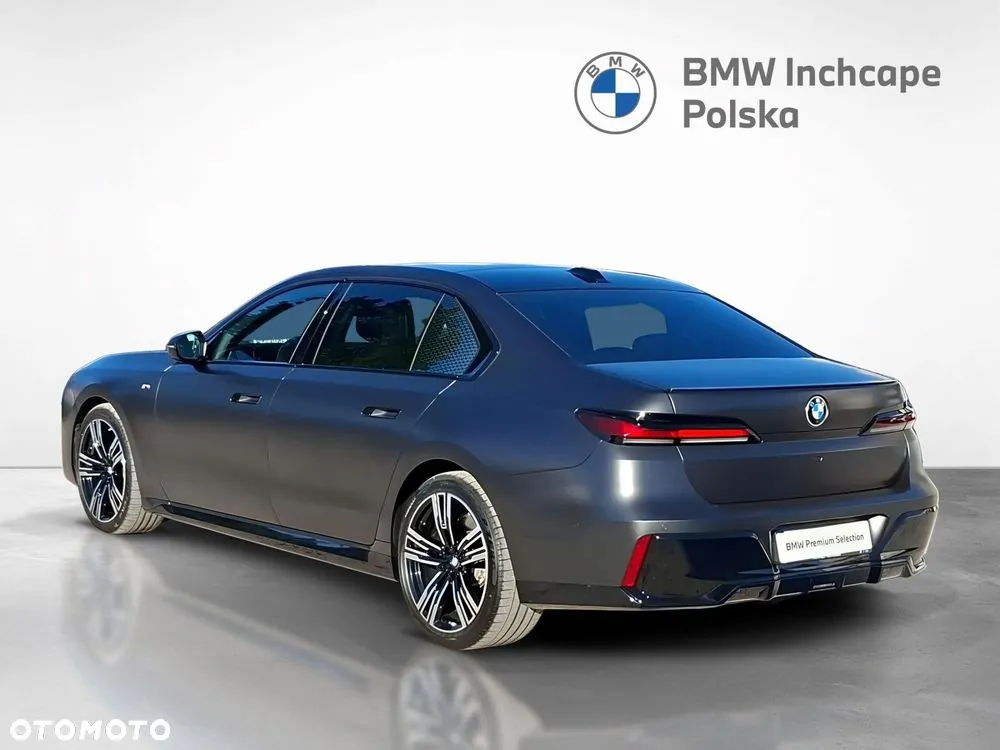BMW Seria 7 2023 photo 3