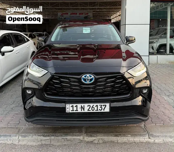 Toyota Highlander 2024 photo 3