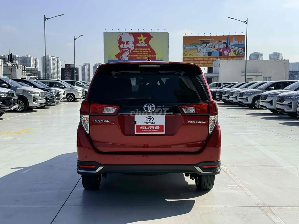 Toyota Innova 2023 photo 5