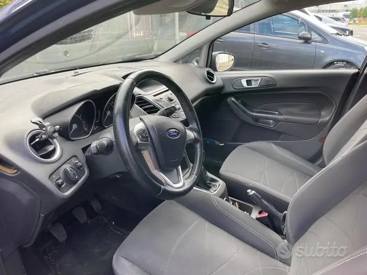 Ford Fiesta 2014 photo 3