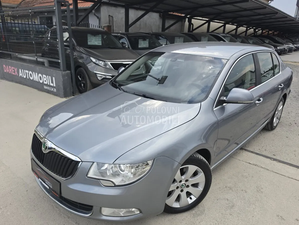 Skoda Superb 2011 photo 5