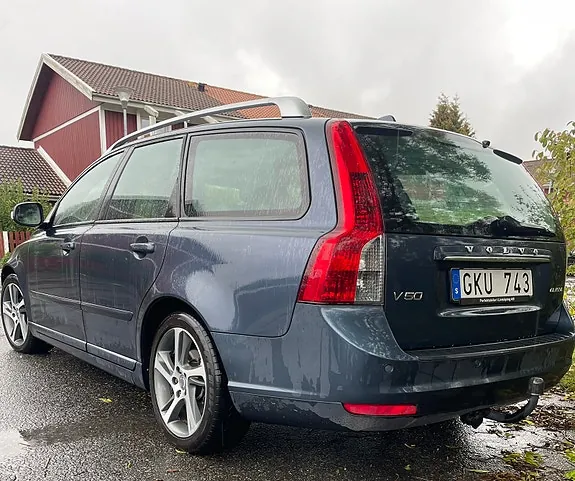 Volvo V50 2012 photo 3