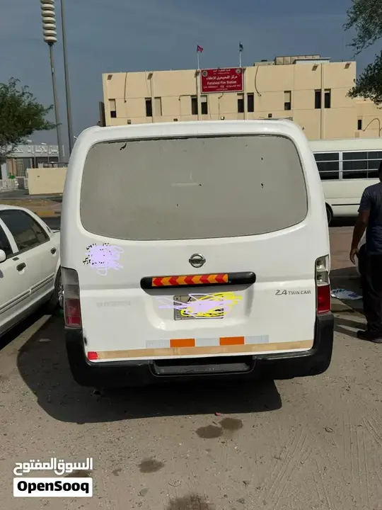 Nissan Urvan 2003 photo 4