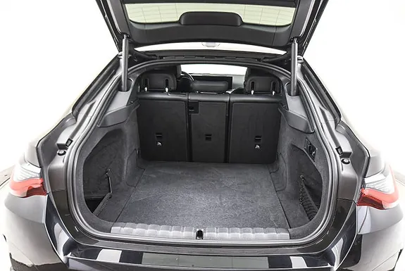 BMW I4 2023 photo 4