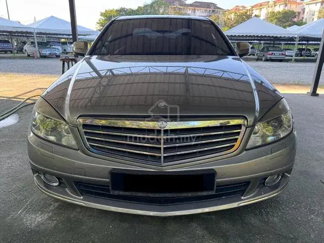 Mercedes-Benz C200
