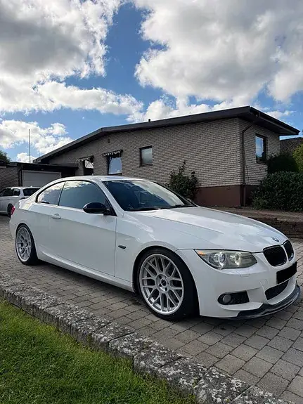 BMW 330D
